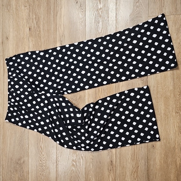 Chico's Black And White Abstract Polka Dot Elastic Waist Wide Leg Pant - Picture 1 of 14